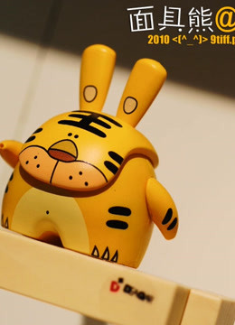 面具熊}